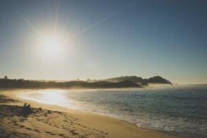 beach-sunray-panorama_426-19324051