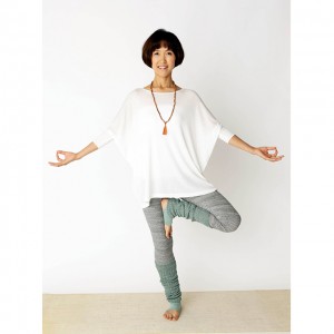 yoggysanctuary16aw16ow_model