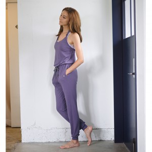yoggysanctuary_16aw20grp_karen
